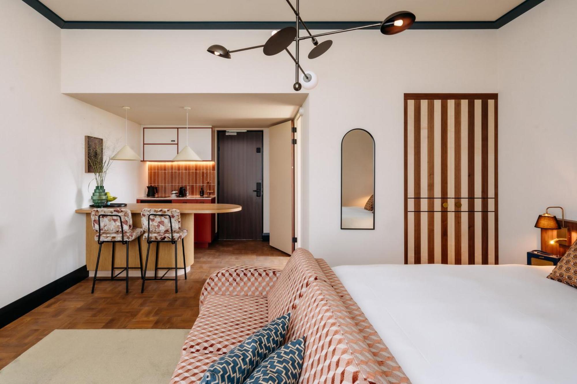 Hotel De Plesman 4*