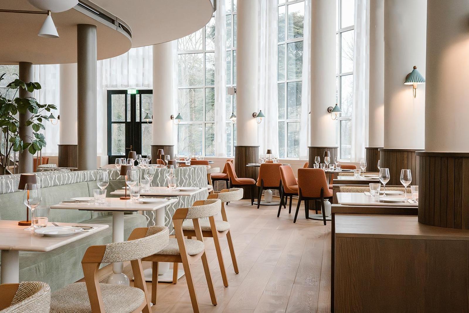 Hotel De Plesman 4*